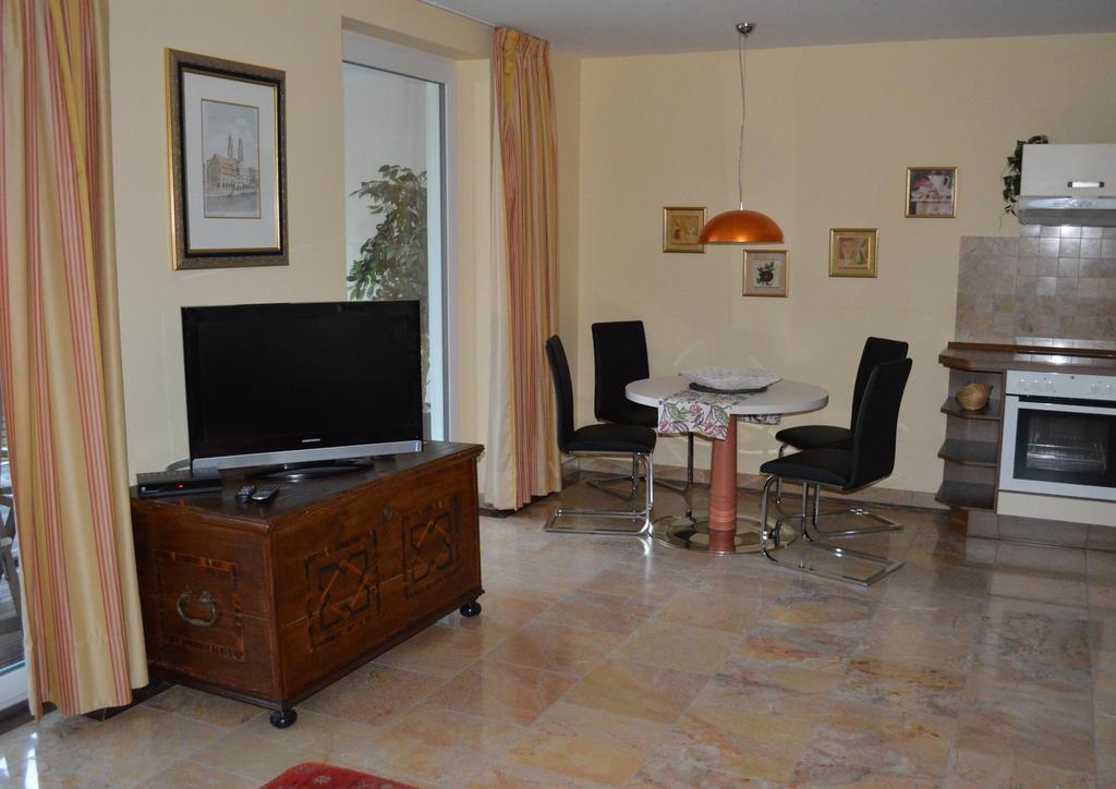 Gaestehaus Grothe Hotel Zinnowitz Ruang foto
